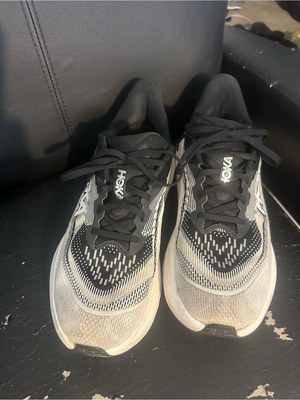 Hoka Men's Black and Gray Athletic Running Shoes